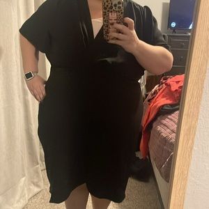 Eloquii twist front flutter sleeve dress size 26, NWT